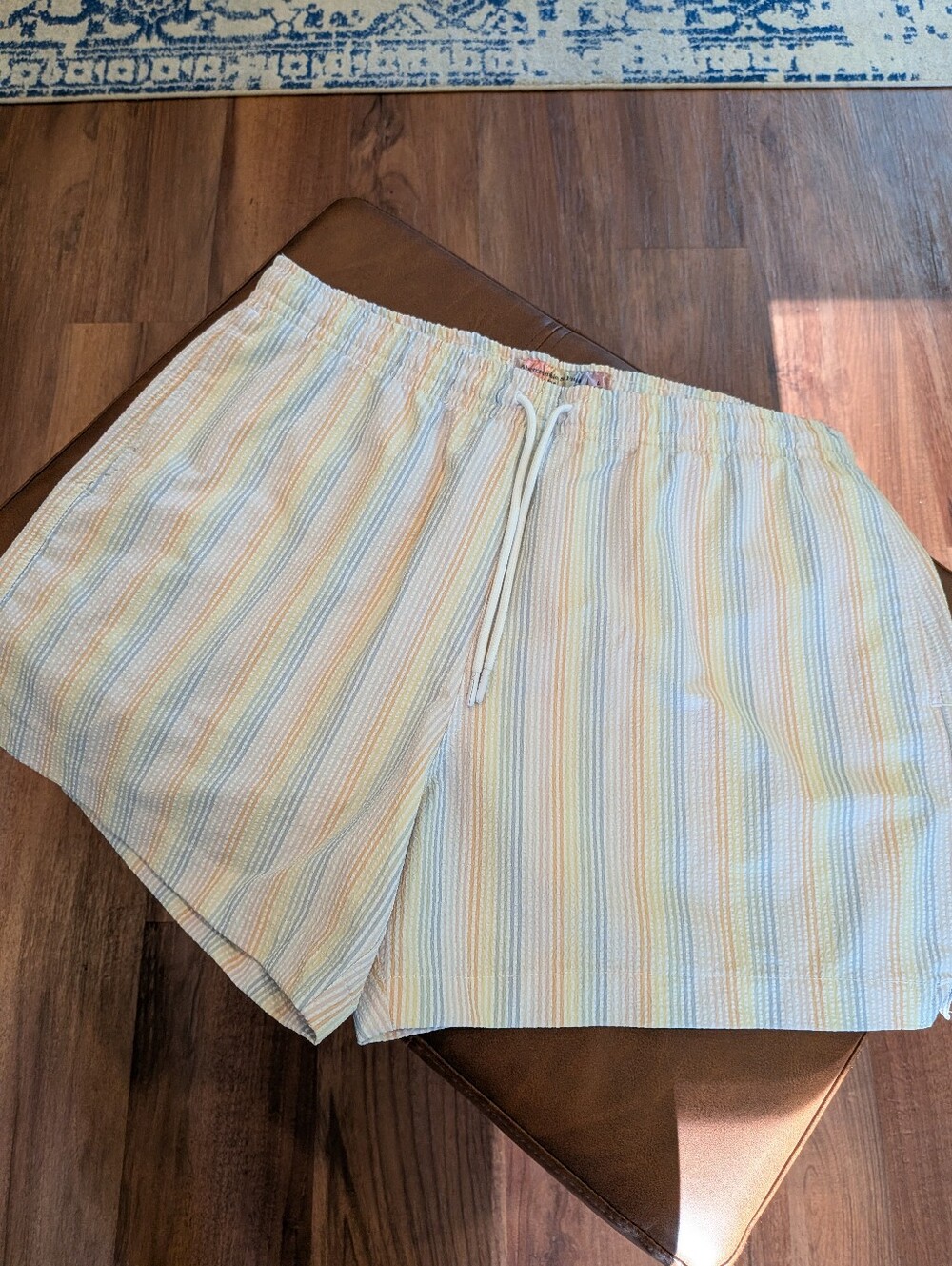 Abercrombie Men's Lined Swim Trunks 5.5"